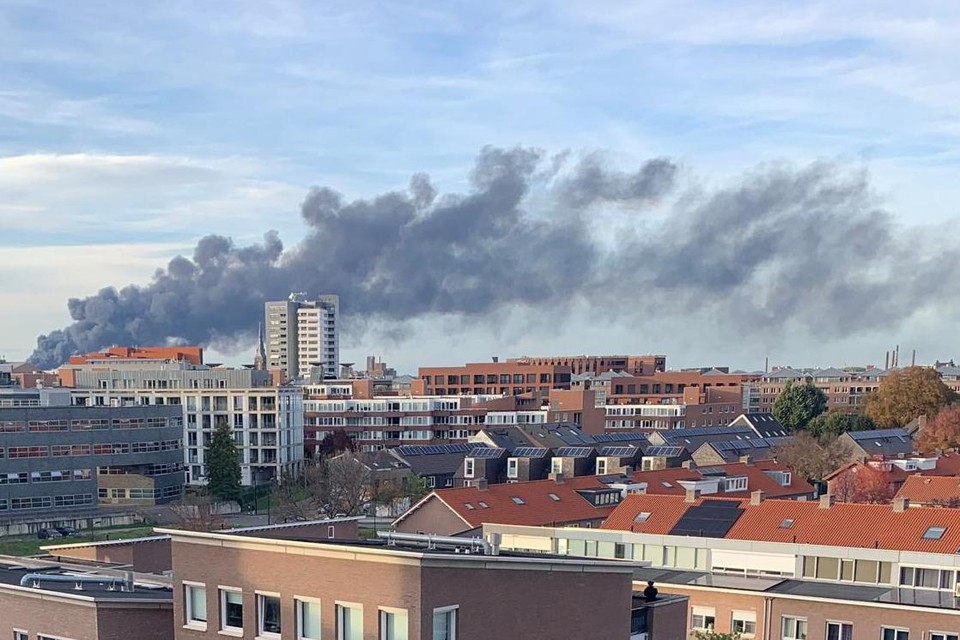 Grote brand bij Van Werven vestiging in Lanaken