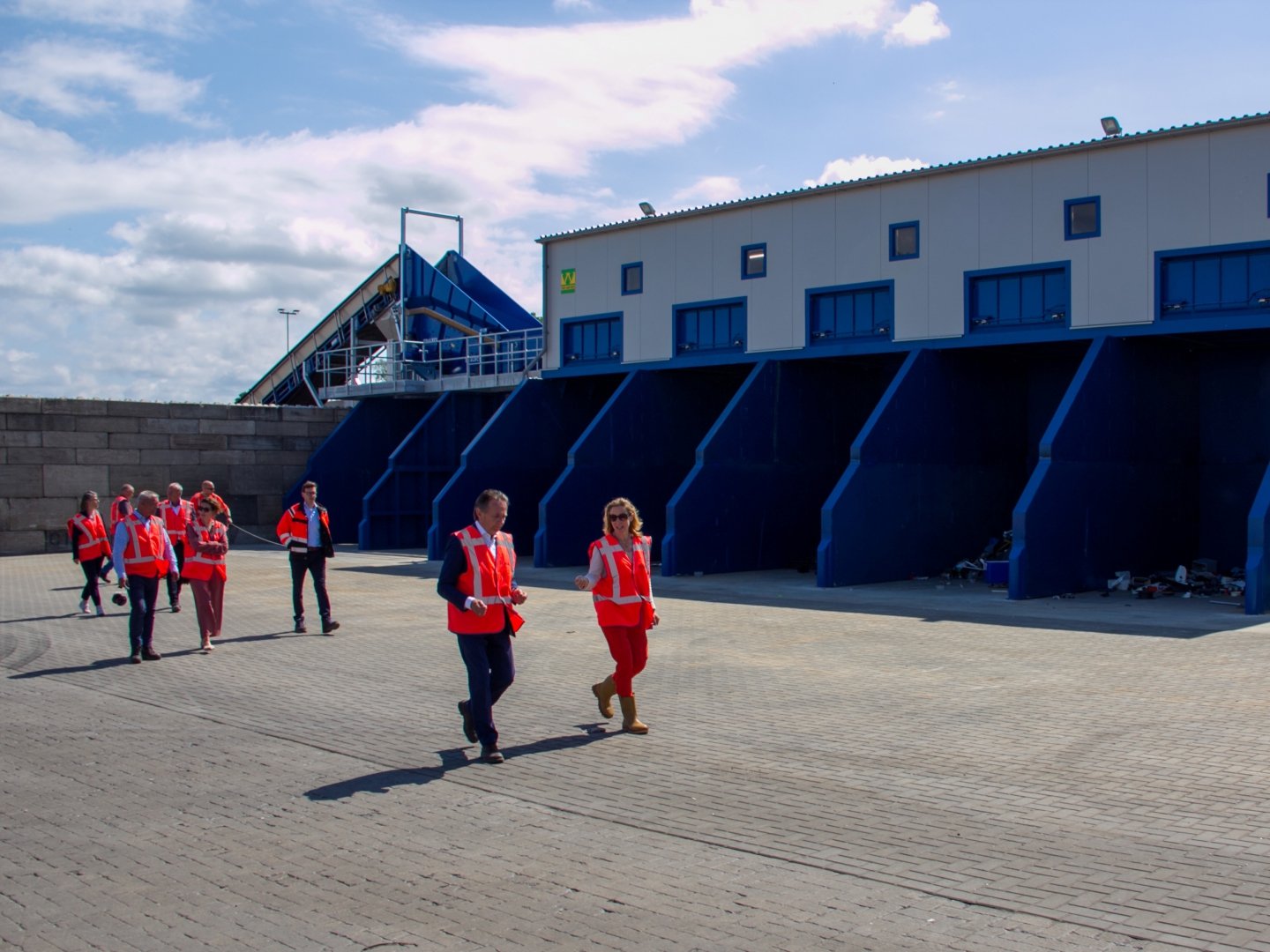 ​Staatssecretaris Van Veldhoven geeft startsein voor nieuwe sortering