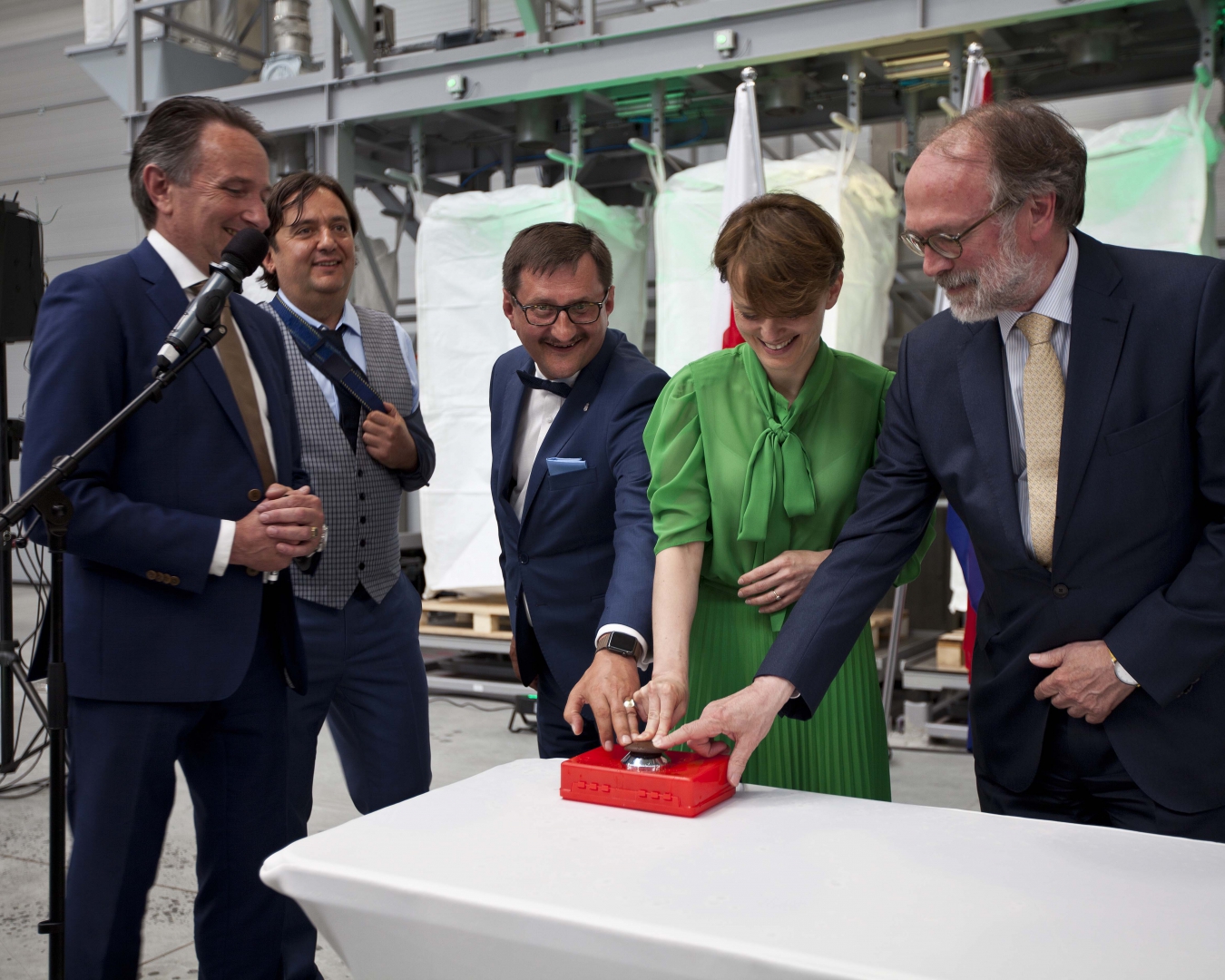 Van Werven opent plastic recycling locatie in Polen