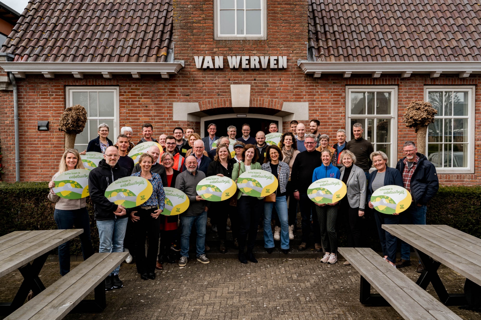 Van Werven reikt eindejaarsgift uit aan 14 goede doelen