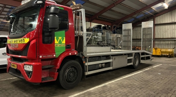 Vrachtwagen oprijauto